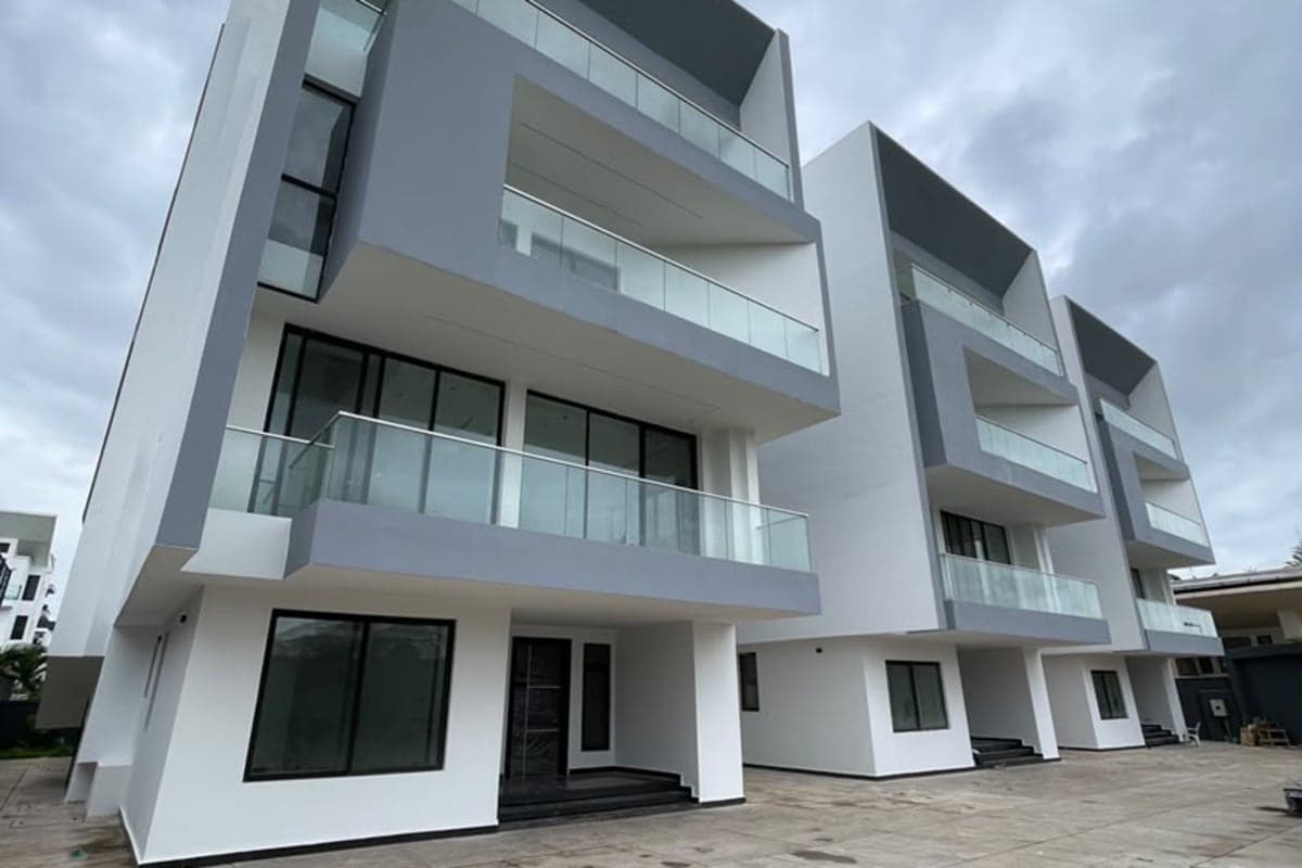 6-Bedroom Luxury Home for Sale in Banana Island, Ikoyi